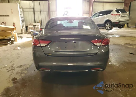 2015 Chrysler 200 Limited z USA, uszkodzony, nr VIN 1C3CCCAG9FN669577